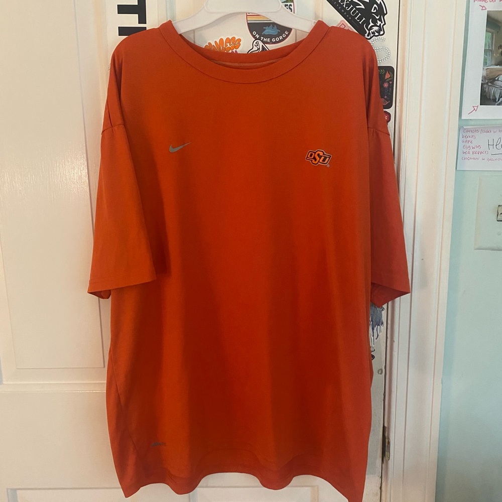 Oklahoma state university Nike dri fit tee size large men’s